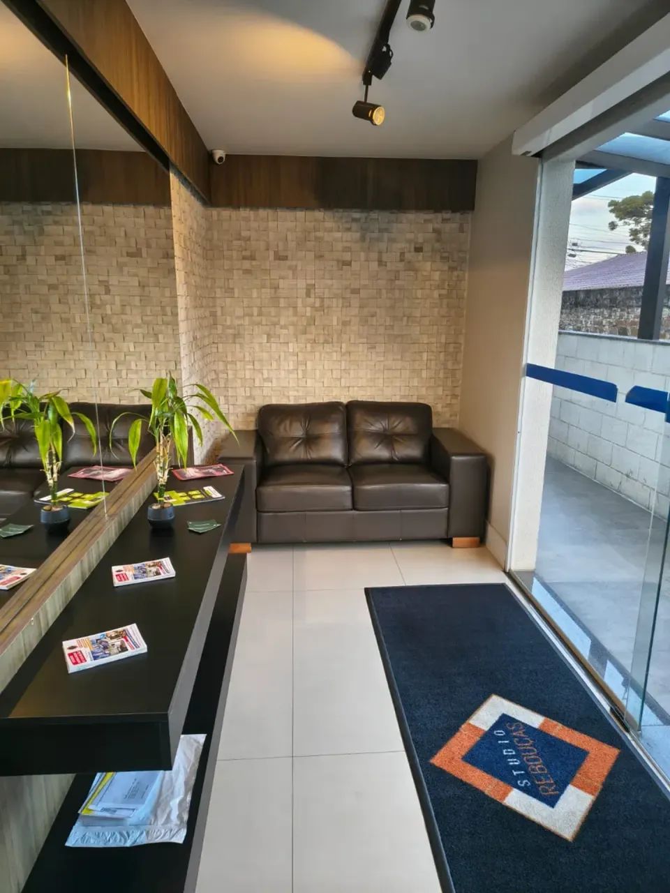 Studio Mobiliado Para Locação Próximo a PUC - Foto 2