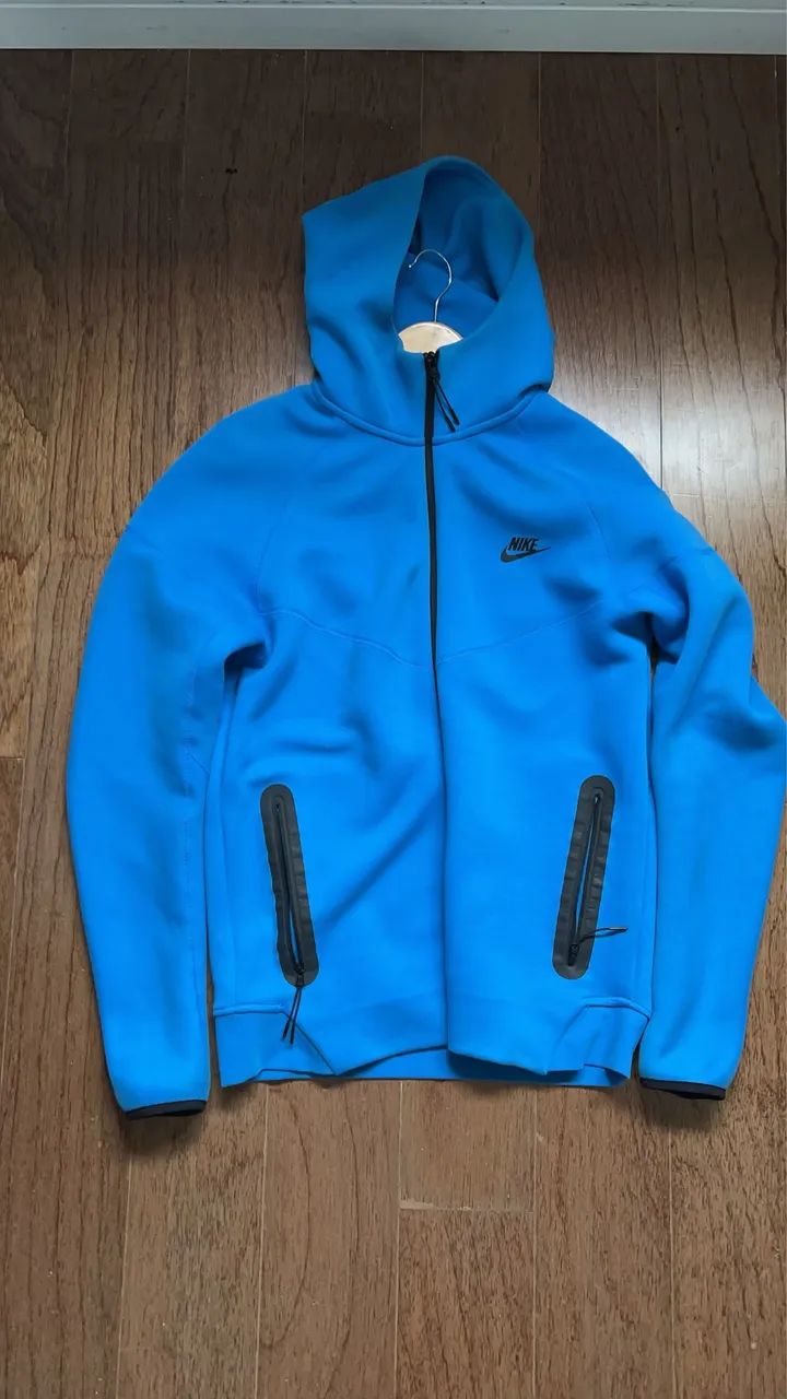 Nike tech fleece azul royal 