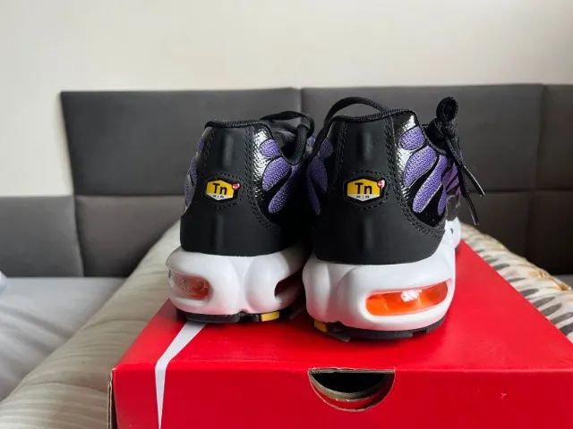 NIKE AIR MAX PLUS TN - Voltage Purple - Foto 4