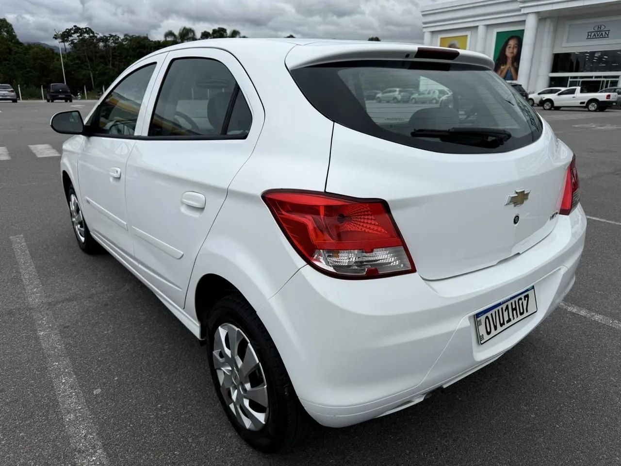 Chevrolet Onix Hatch LS 1.0 8V Flex Power Mec. 4P 2015 - Foto 5