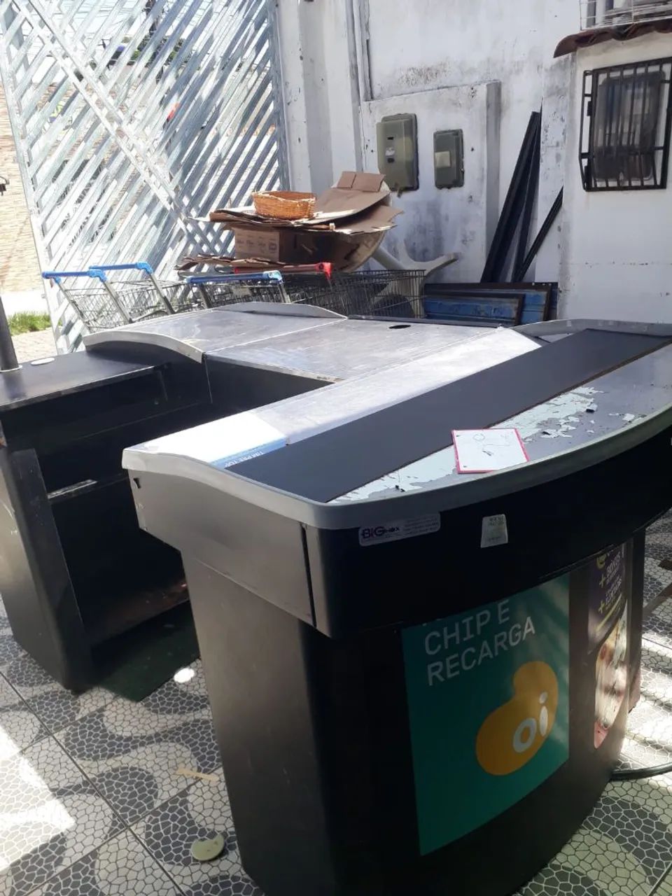 Check-out  (caixa para supermercado) informações * 