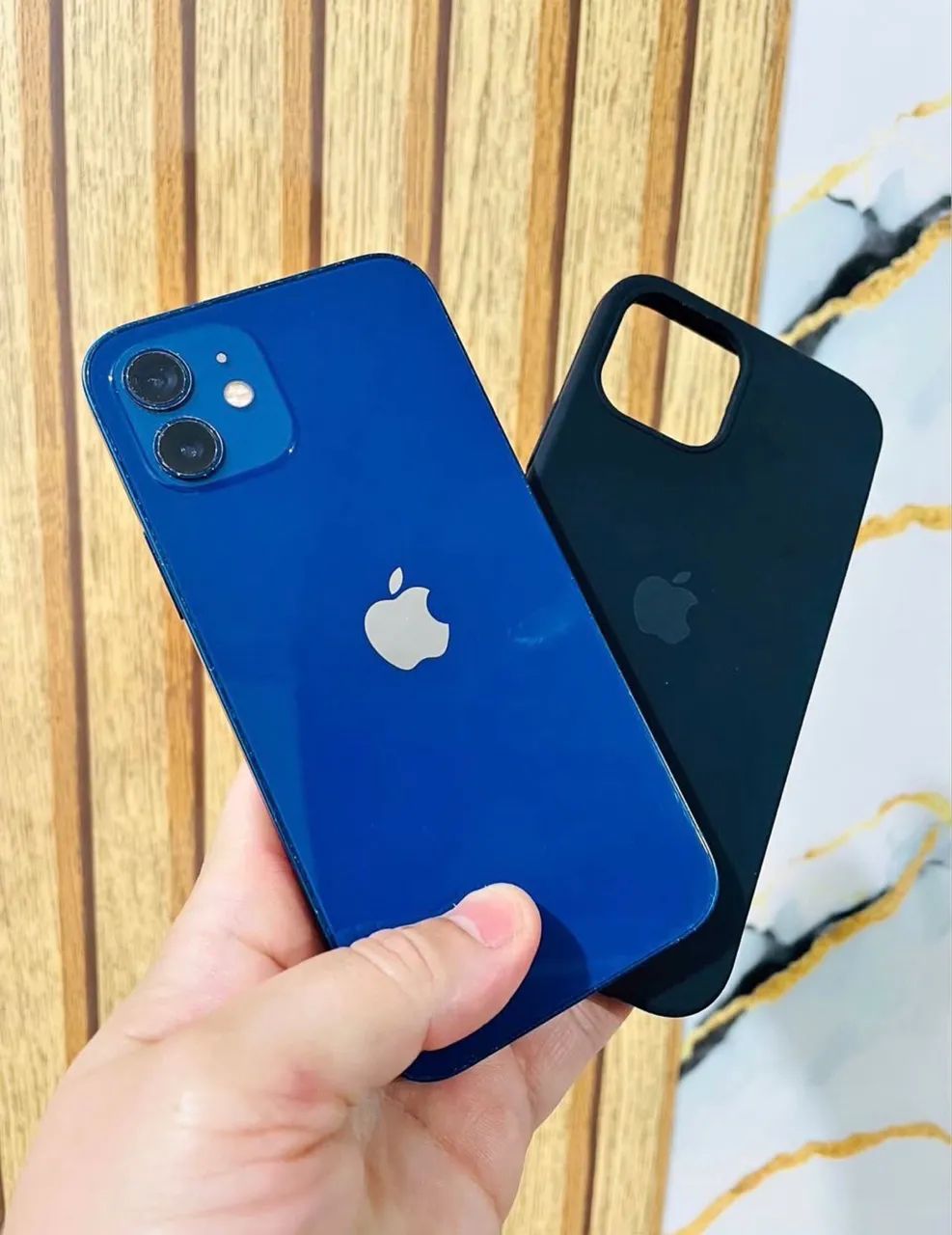 iPhone 12 64GB Em perfeito estado. Pegando perfeitamente.