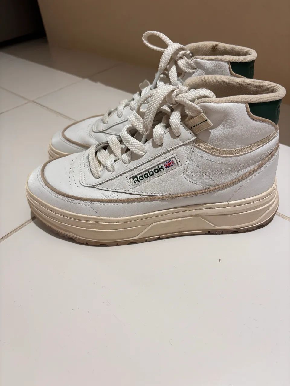 Tênis couro cano longo Reebok 