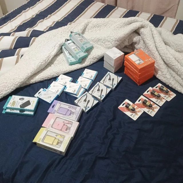 Kit de Cabos, Carregadores e Fones - Foto 2