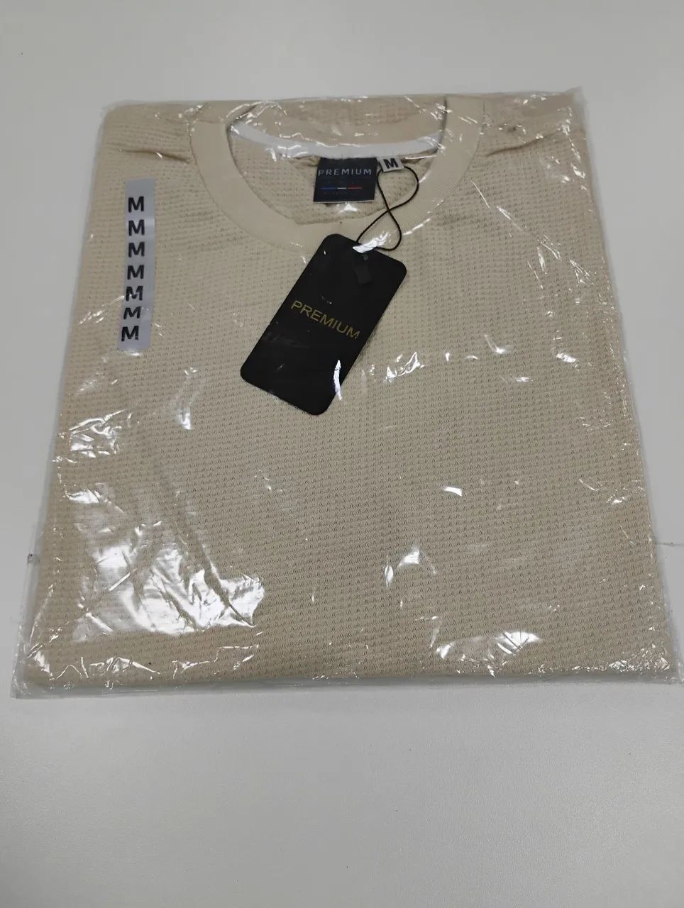 Camisa texturizada básica no atacado 