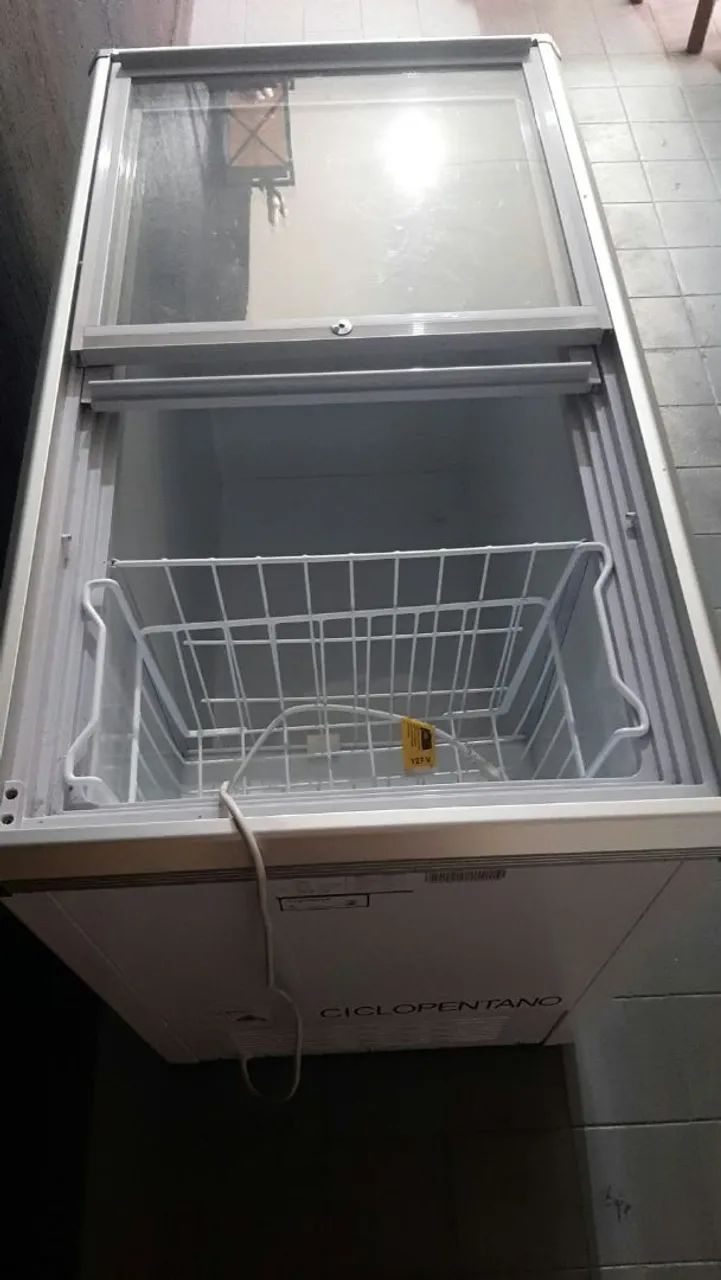 Freezer horizontal da marca Eos moderno e impecável 6 meses de uso e com nota fiscal  - Foto 3
