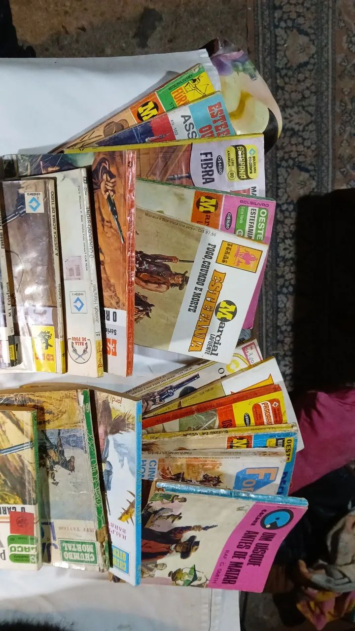 Lote de revistinhas antigas contos do velho oeste.  - Foto 4