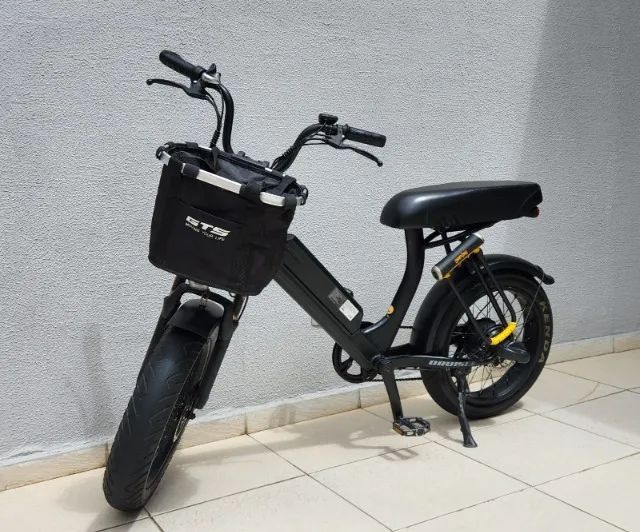 Vendo bicicleta elétrica Lev Cruiser preta