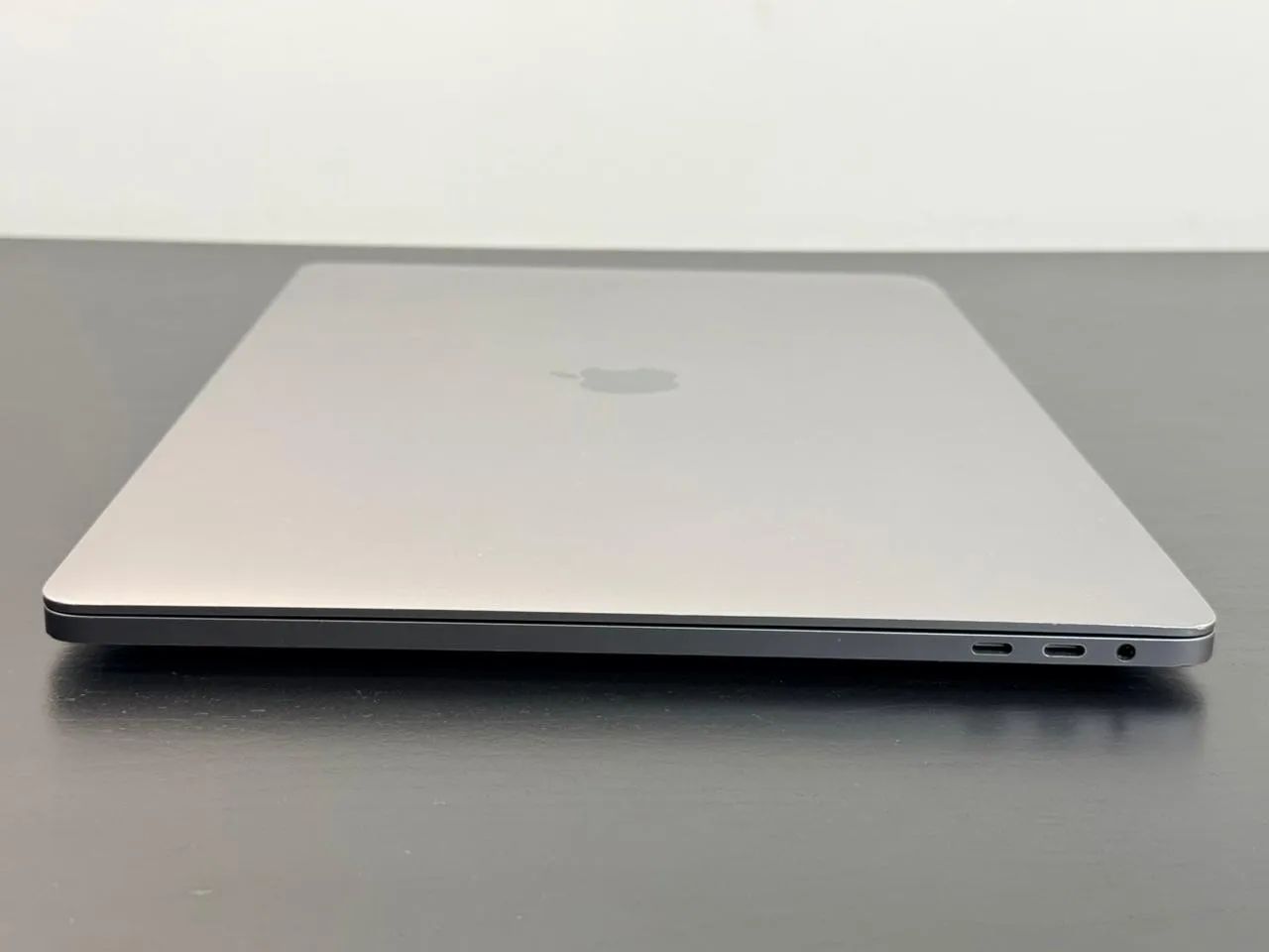 MacBook本体 MacbookPro 2016later(16GBRAM,512GBSSD) Apple Macbook Pro 16 (16 Gb Ram, 512 Gb Ssd) Cinza-espacial