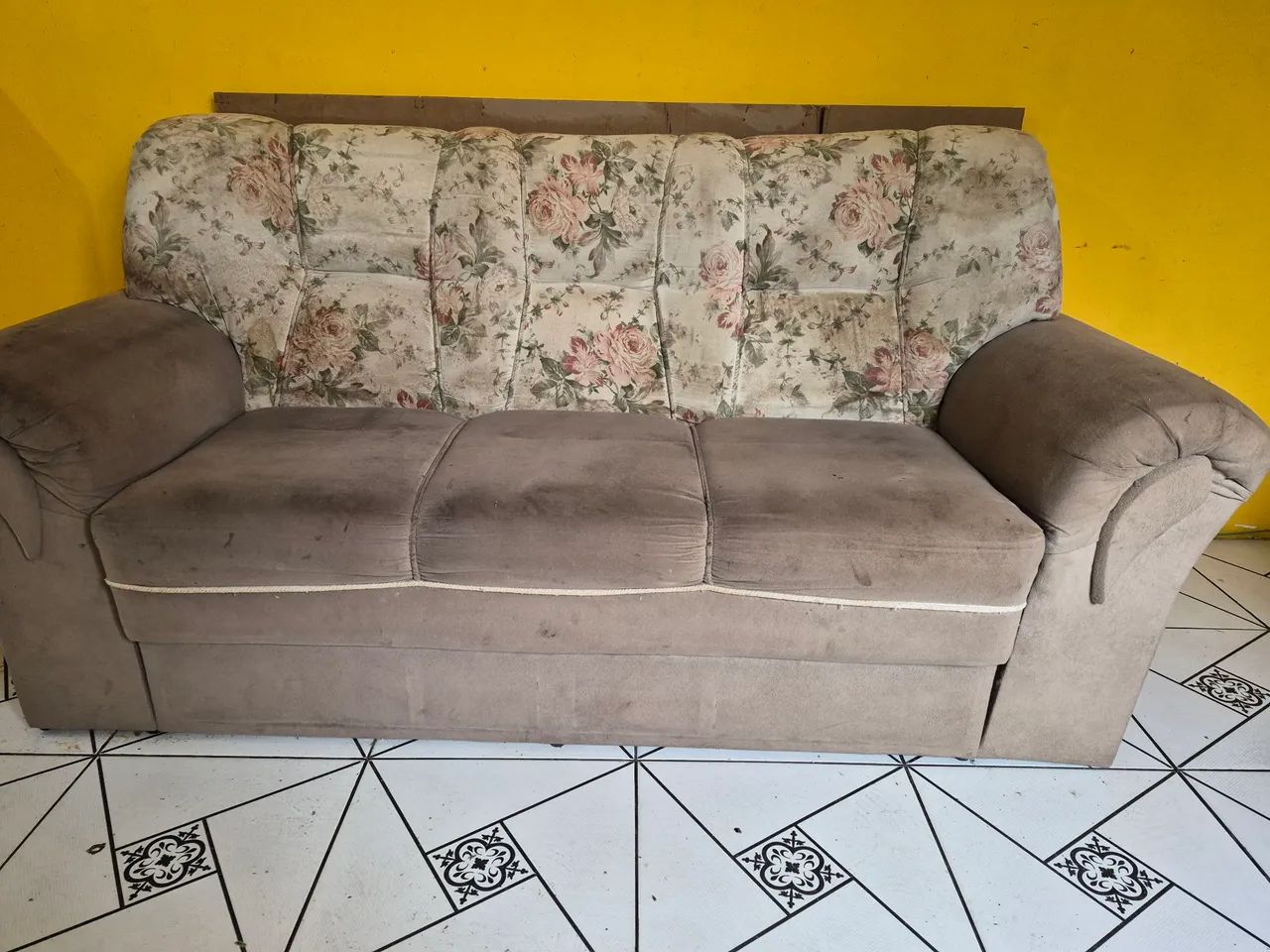 Sofá simples 