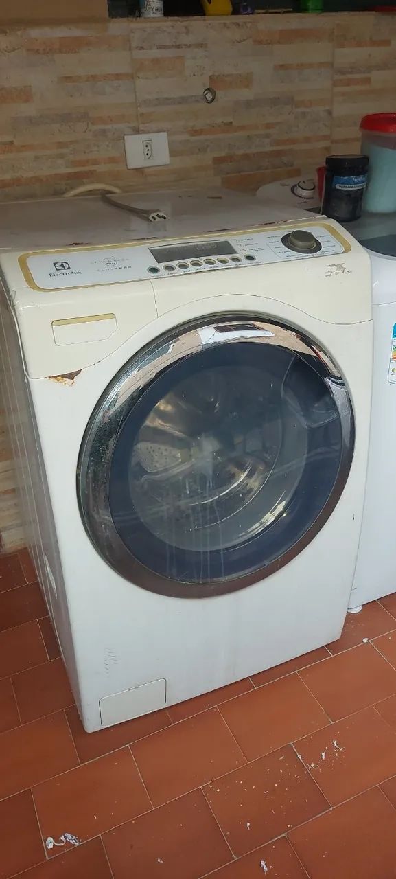 Maquina lava e seca com defeito 
