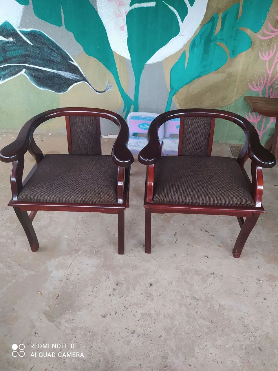 Poltronas antigas de madeira  - Foto 2