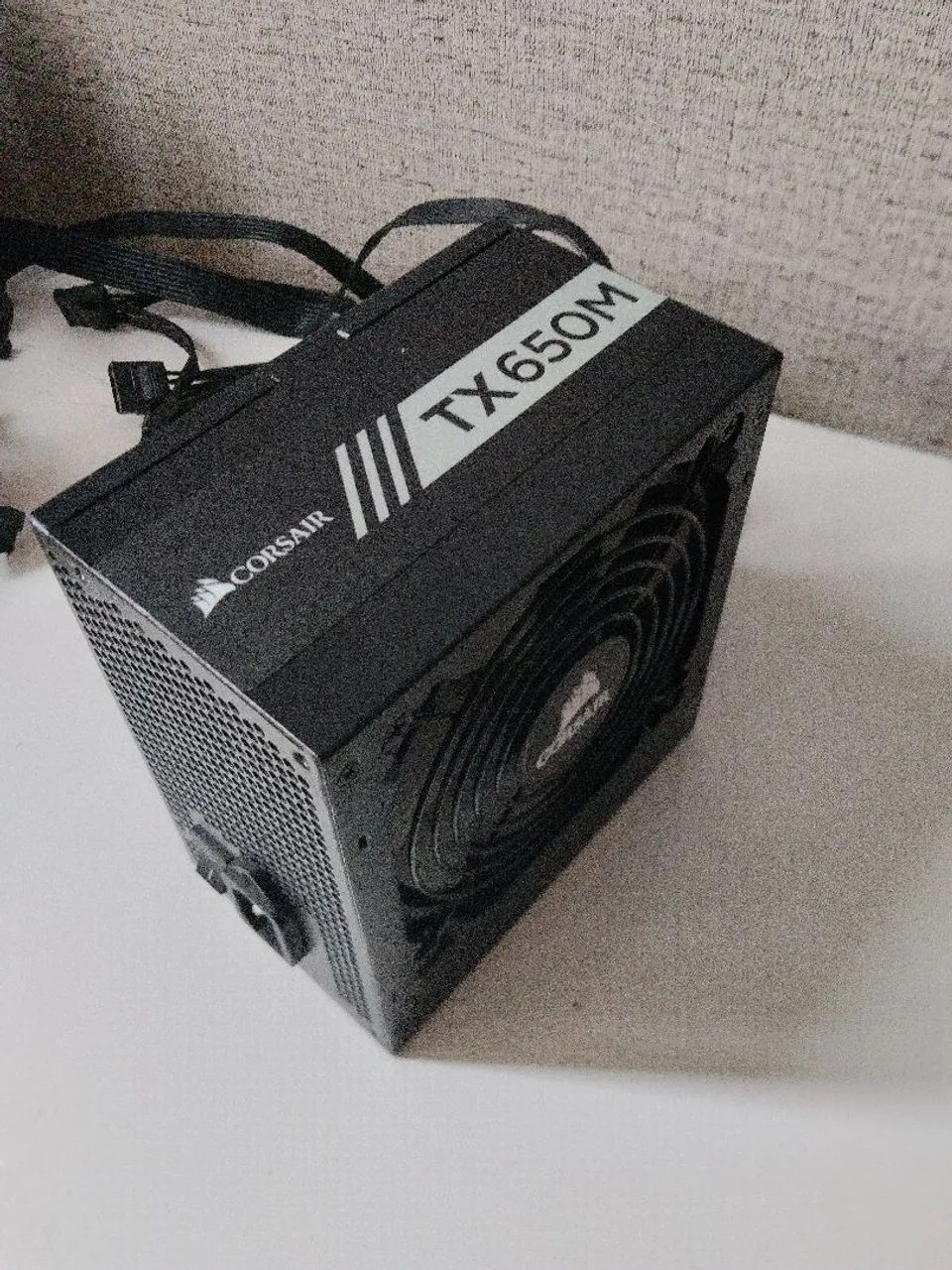 Fonte Corsair TX650M SEMI-MODULAR 80 PLUS GOLD - Foto 2