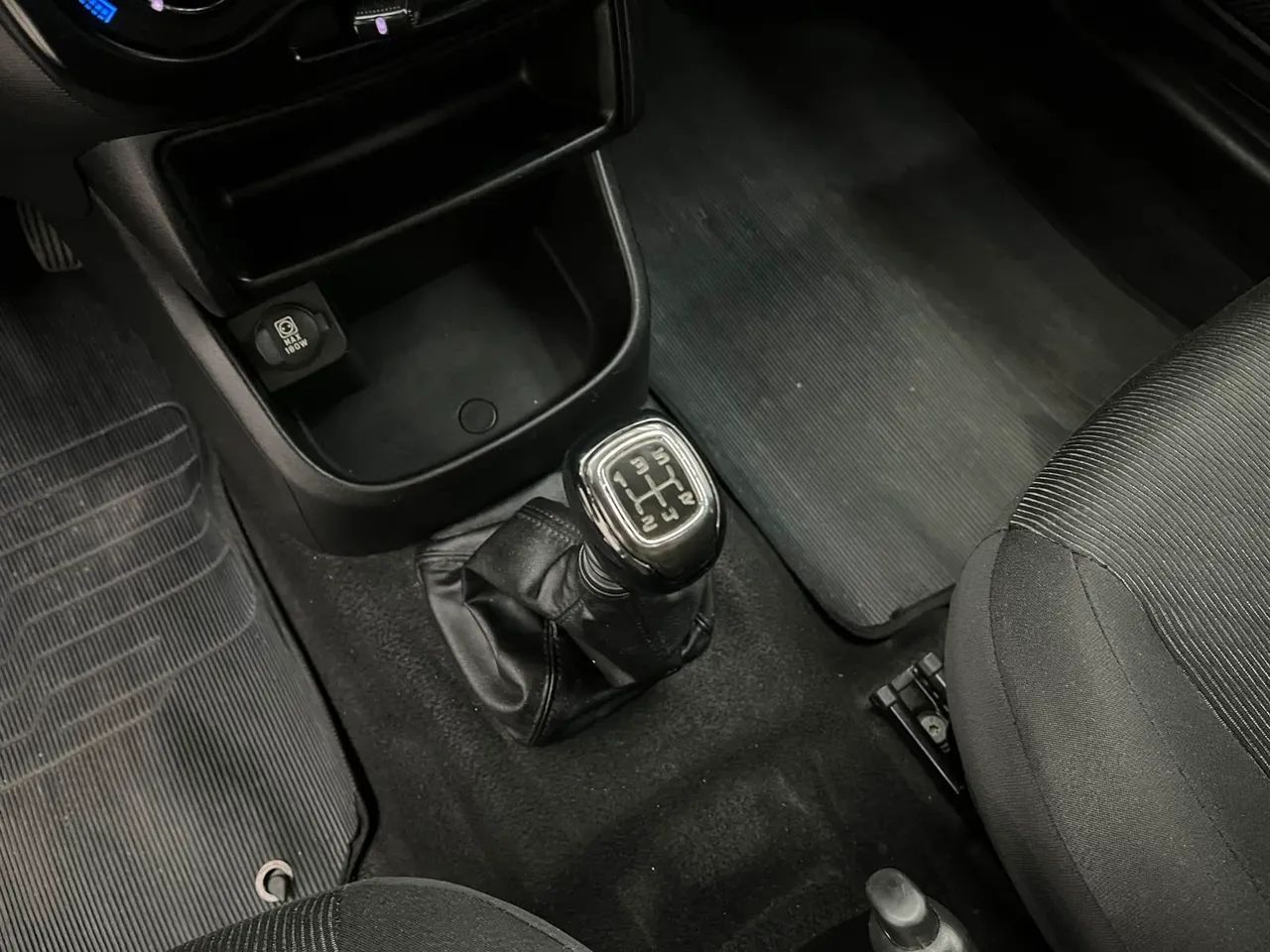 Fiat Strada Endurance 1.4 Flex 8V CS Plus 2021 - Foto 5