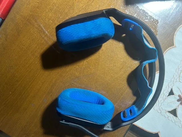 Headset Logitech G535 Lightspeed sem fio, com caixa e receptor - Foto 5
