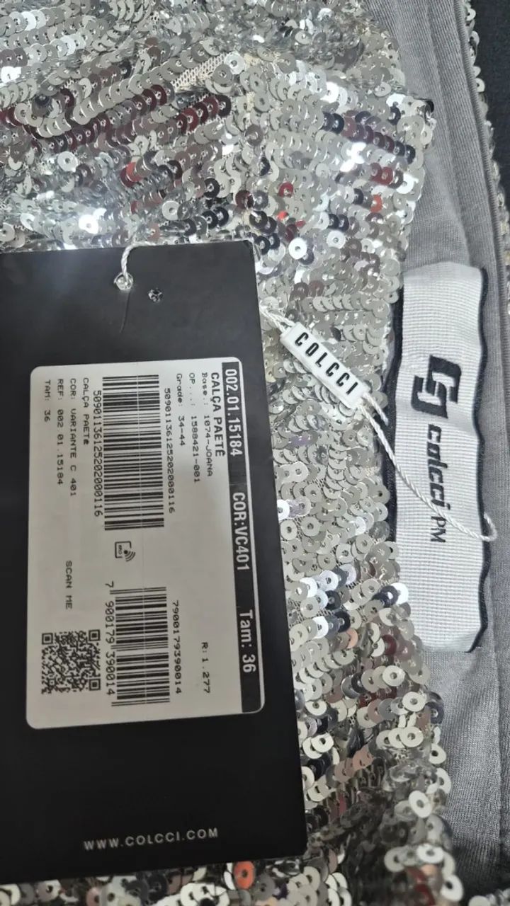 Calça Paetê colcci 60% OFF - Foto 3