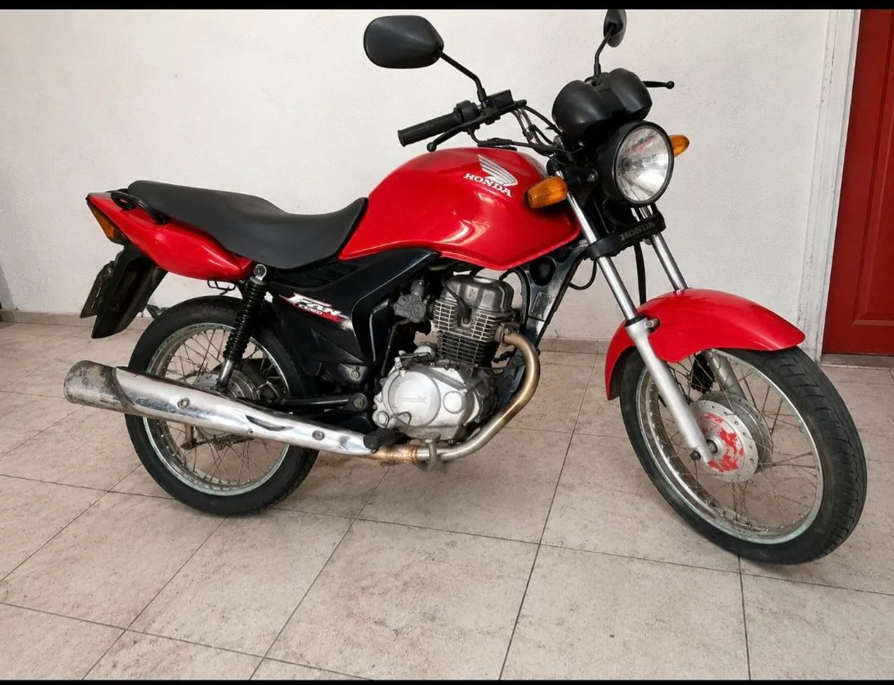 VENDO MOTO DOCUMENTOS EM DIA - Foto 2