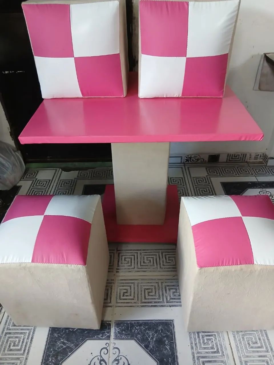 Mesa com puff - Foto 3
