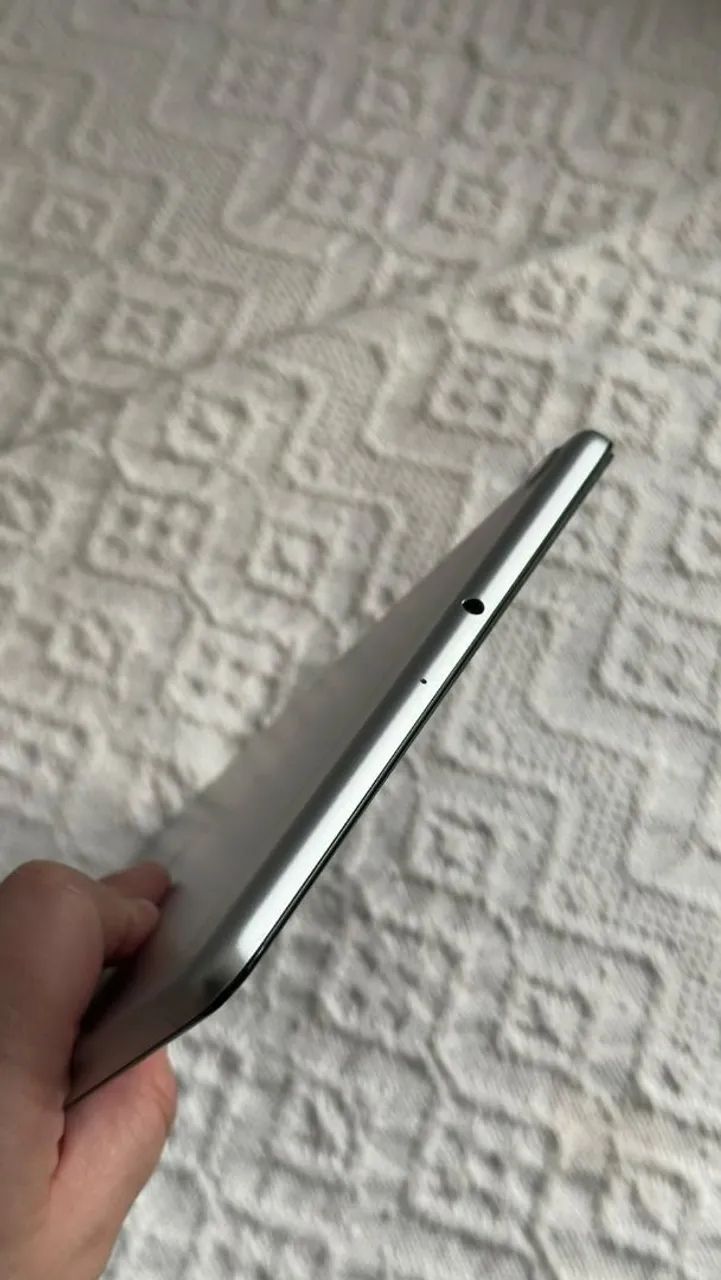 Galaxy tab A 10.1 COM DEFEITO - Foto 4
