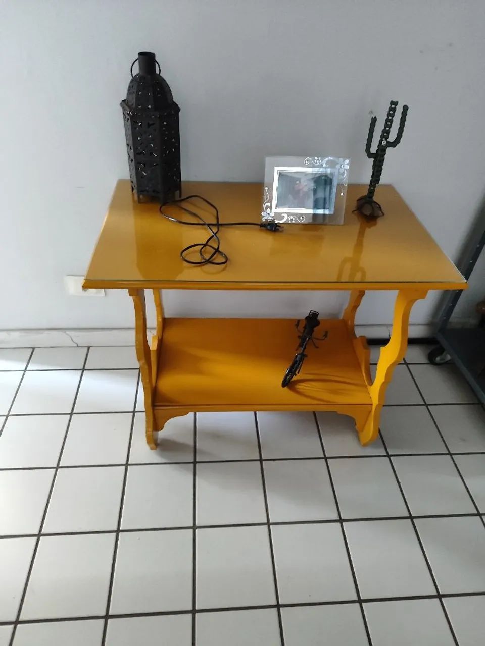 Rack laqueado com vidro 