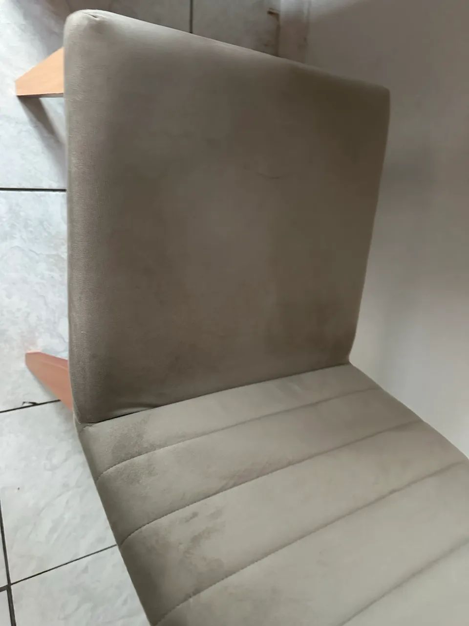 Mesa com poltrona
