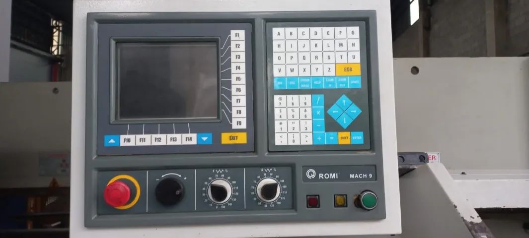 TORNO HORIZONTAL CNC ROMI 30D - Foto 2