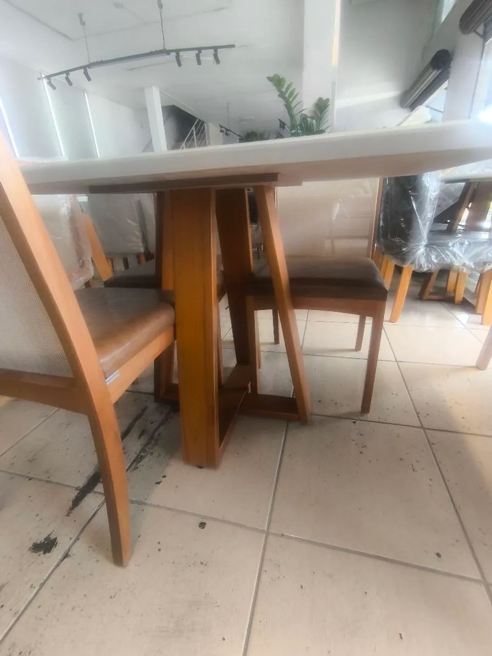 MESA DE JANTAR+4 CADEIRAS BELÍSSIMAS - Foto 4