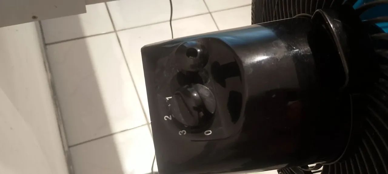 Ventilador semi novo com coluna  - Foto 6