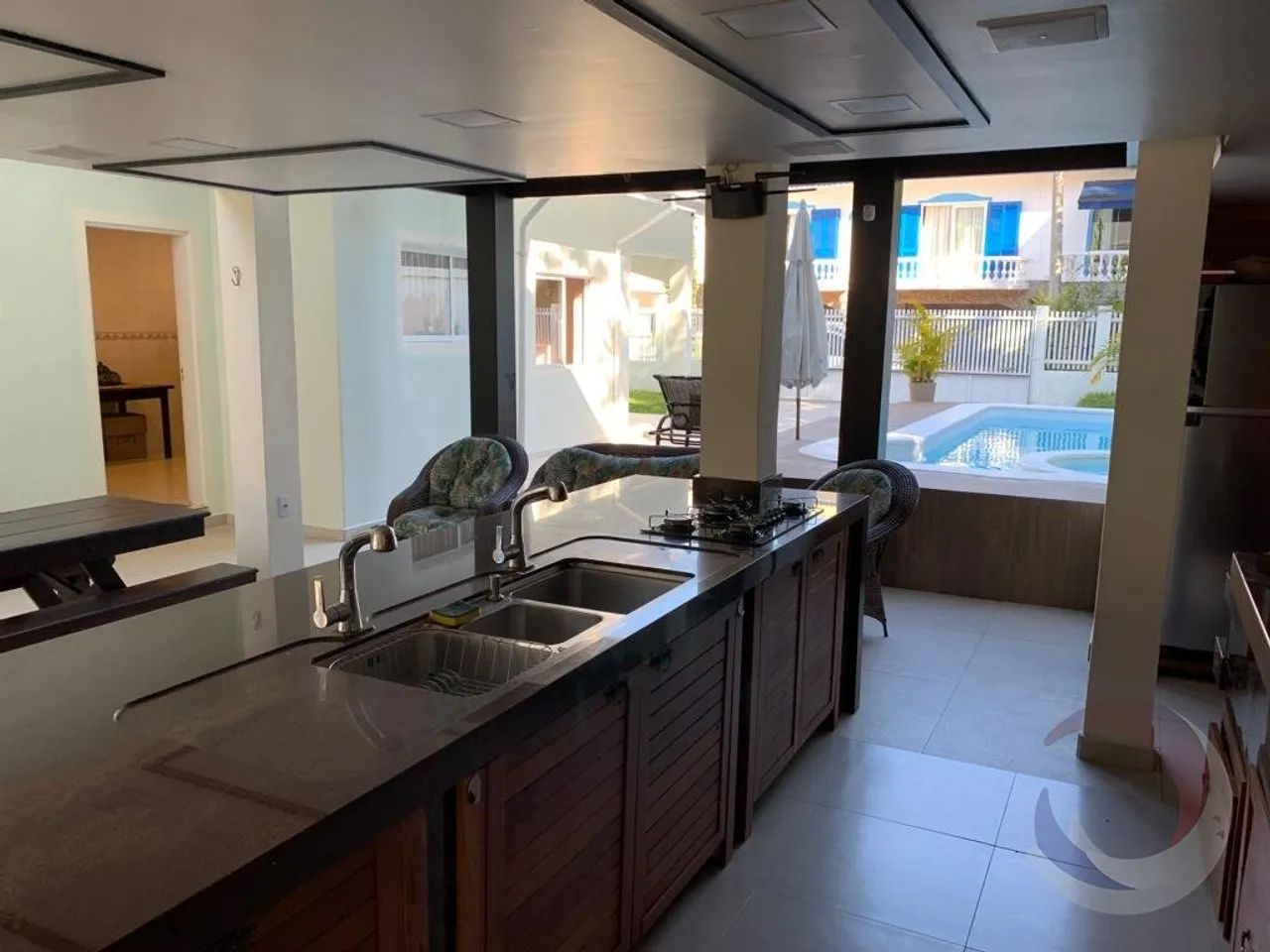 Hotel/Pousada de 303.49m² no bairro Canasvieiras - Foto 2