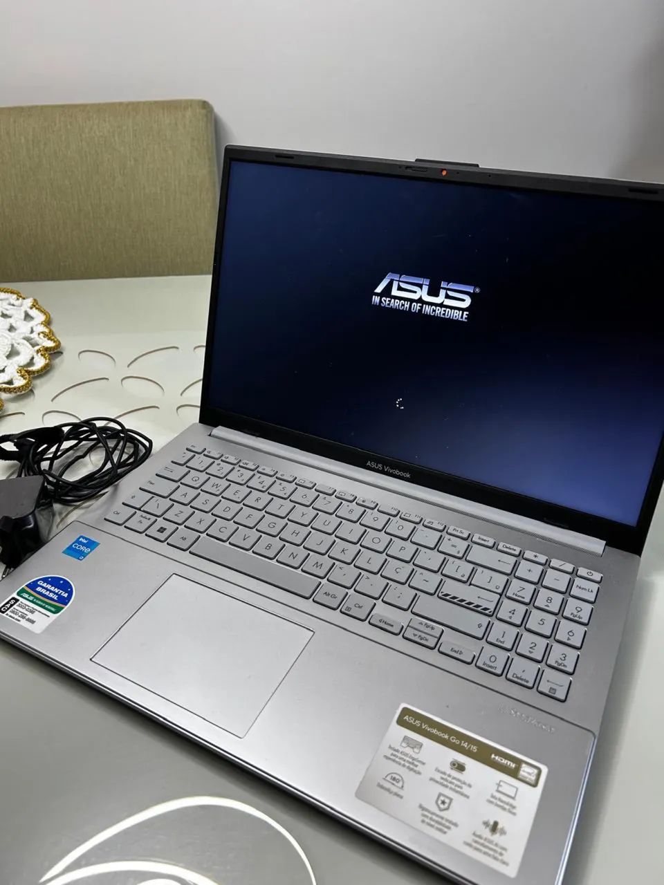 ASUS VivoBook Go 15 - Foto 2