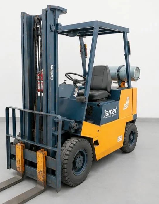 EMPILHADEIRA YALE R25