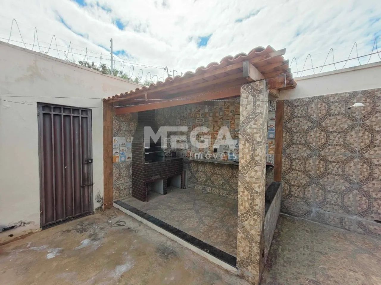 casa com 3 dormitórios no Bairro Leandro Bezerra de Menezes - Foto 3