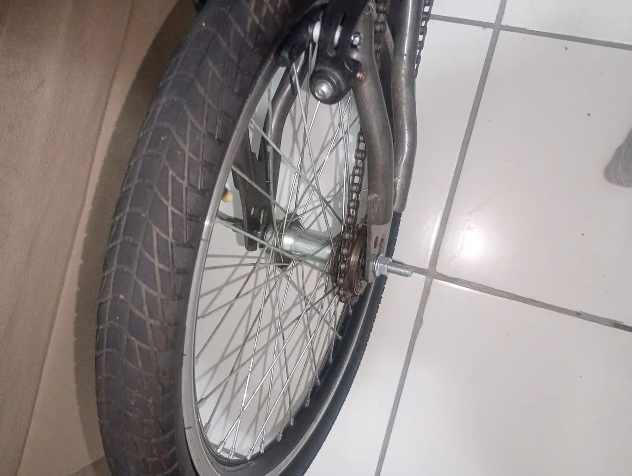 Bicicleta aro 20  - Foto 3