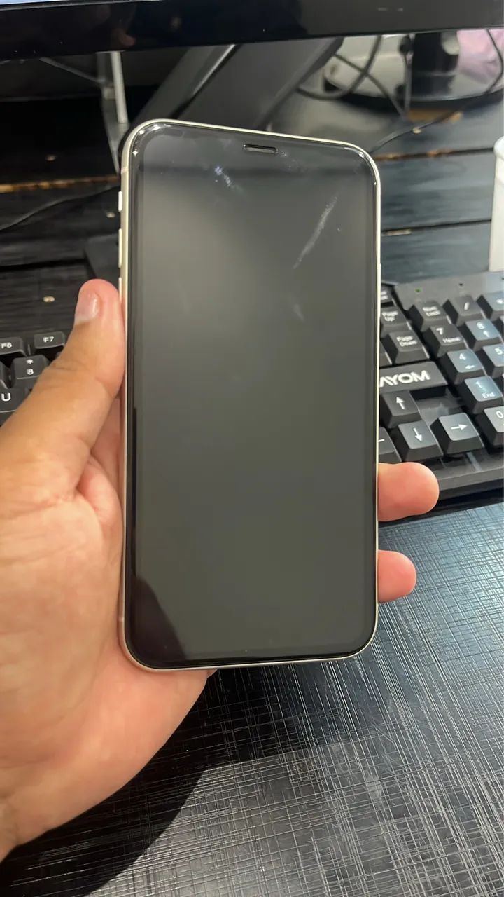 IPHONE 11, 128gb COM NOTA - Celulares e Smartphones - Horto