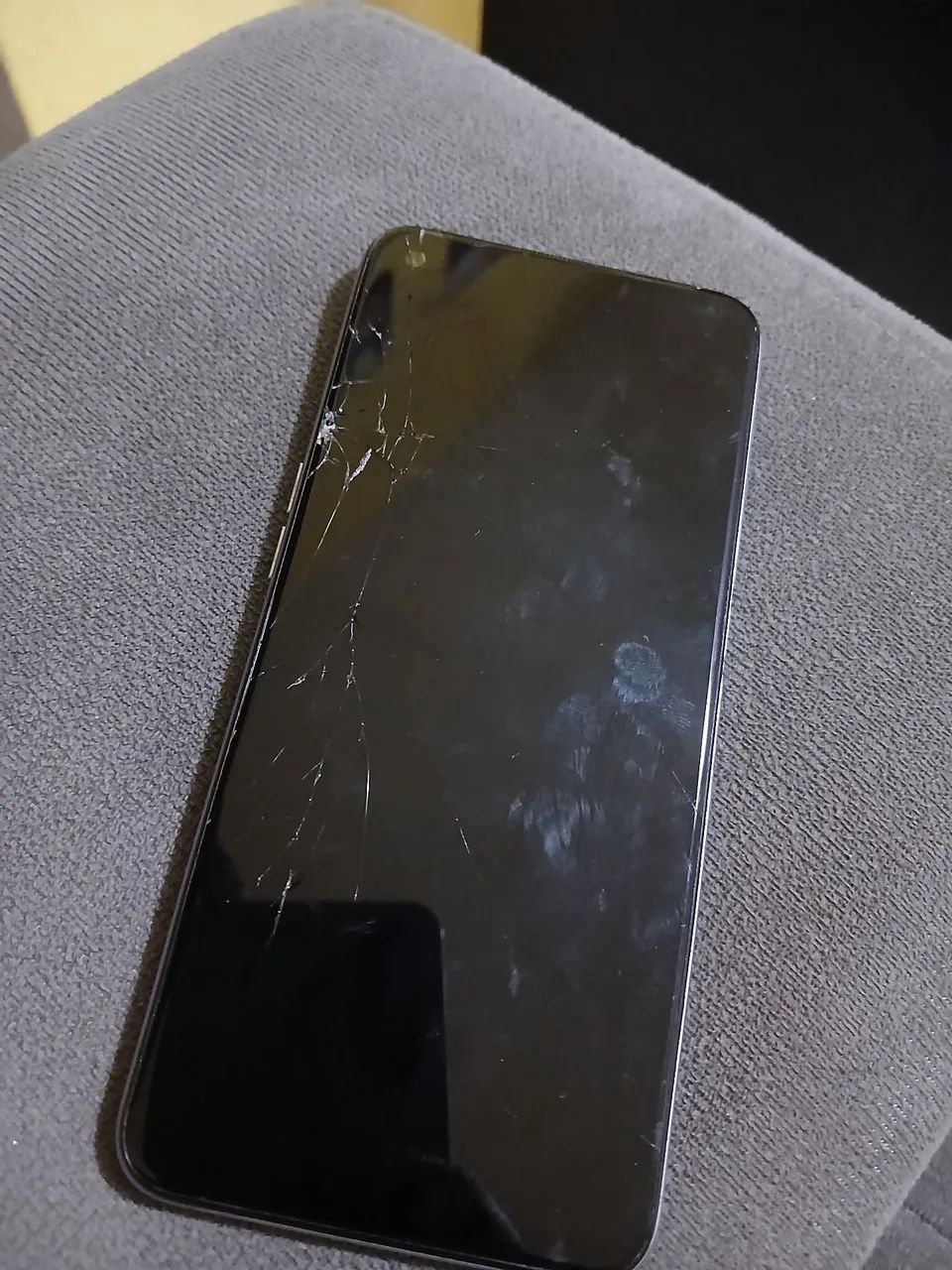 Celular Realme Q3S com defeito na tela Touch - Foto 3