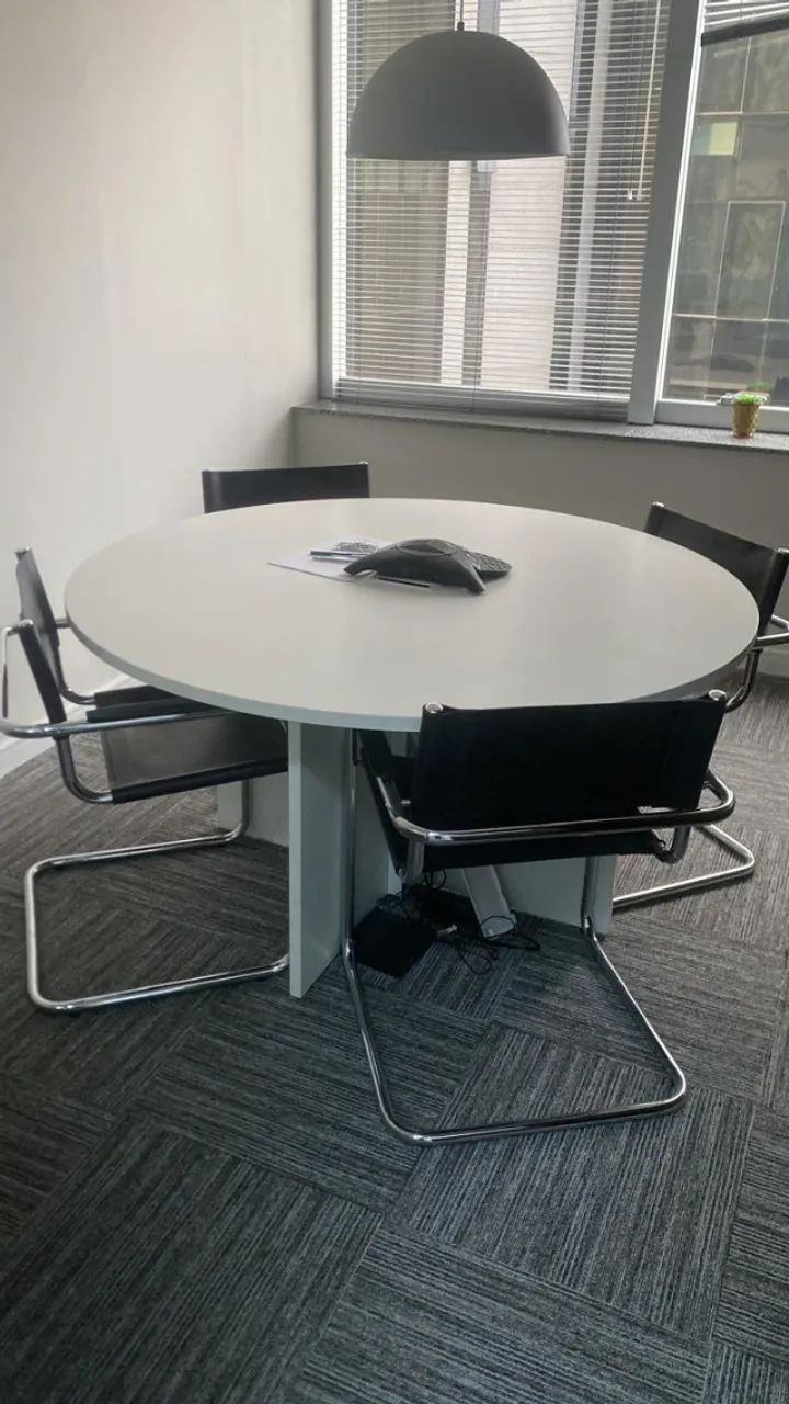 Mesa Sala de Reunião Redonda