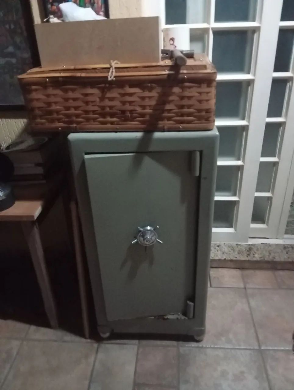 Vendo cofre antigo. - Foto 3