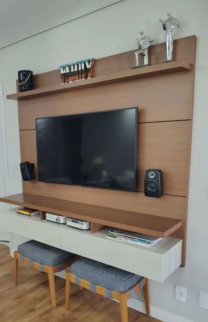 Rack home TV