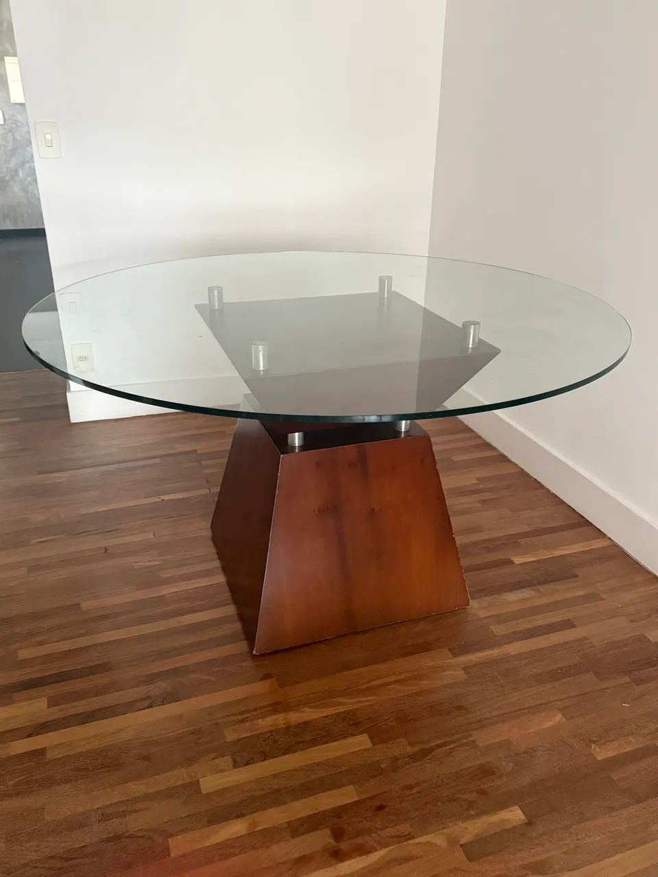 Mesa de jantar, tampo de vidro