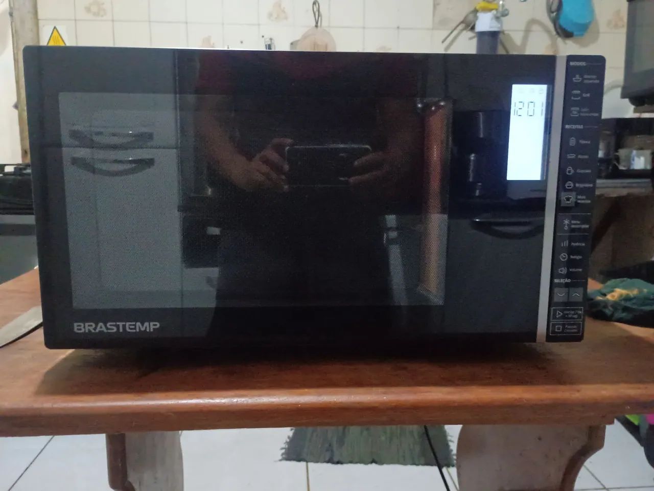 MICROONDAS BRASTEMP DE GRILL 31L FUNCIONANDO.