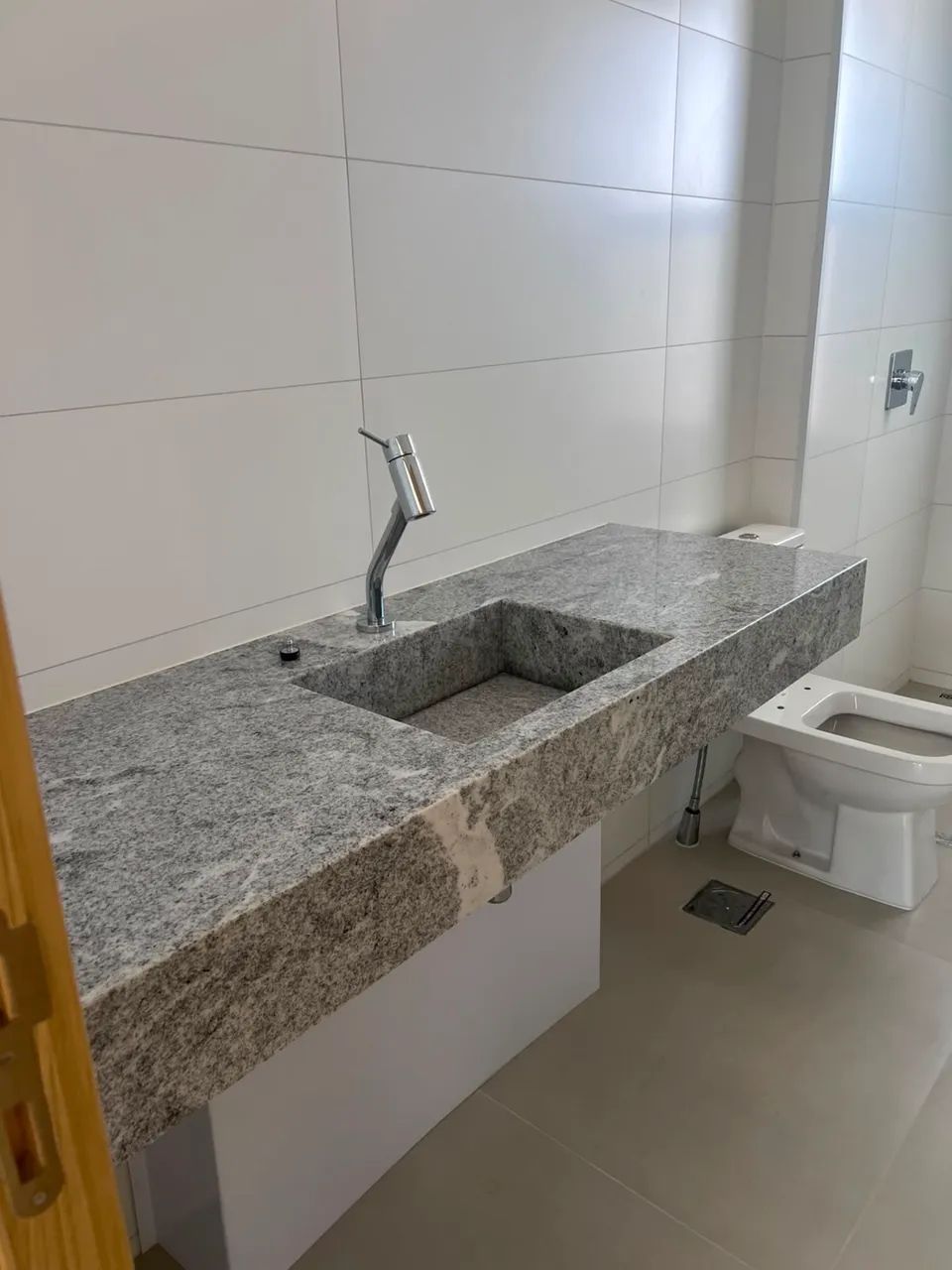Bancada em granito cinza