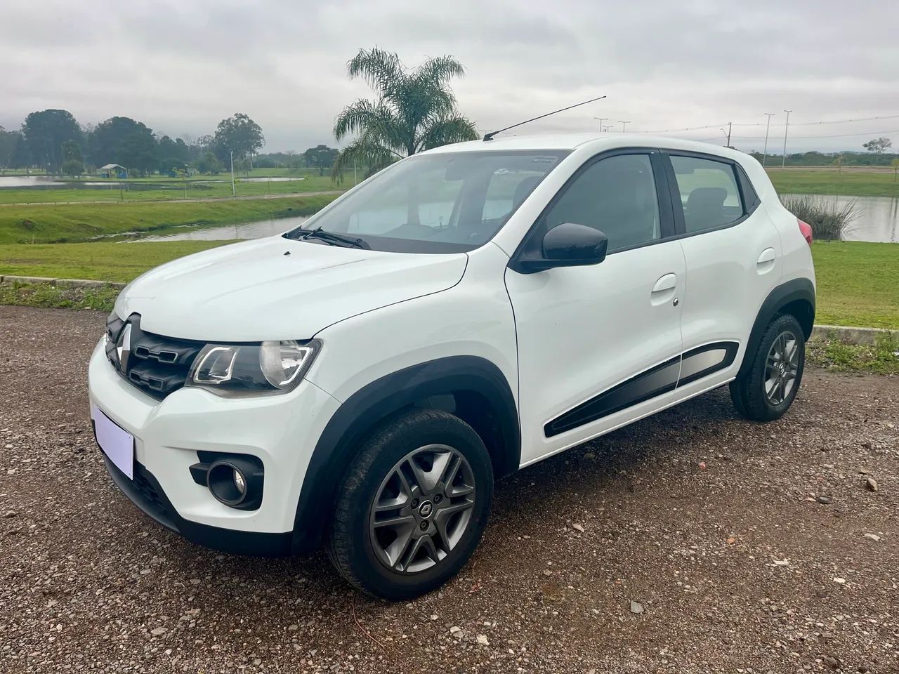 Renault Kwid KWID Intense 1.0 Flex 12V 5p Mec. 2018
