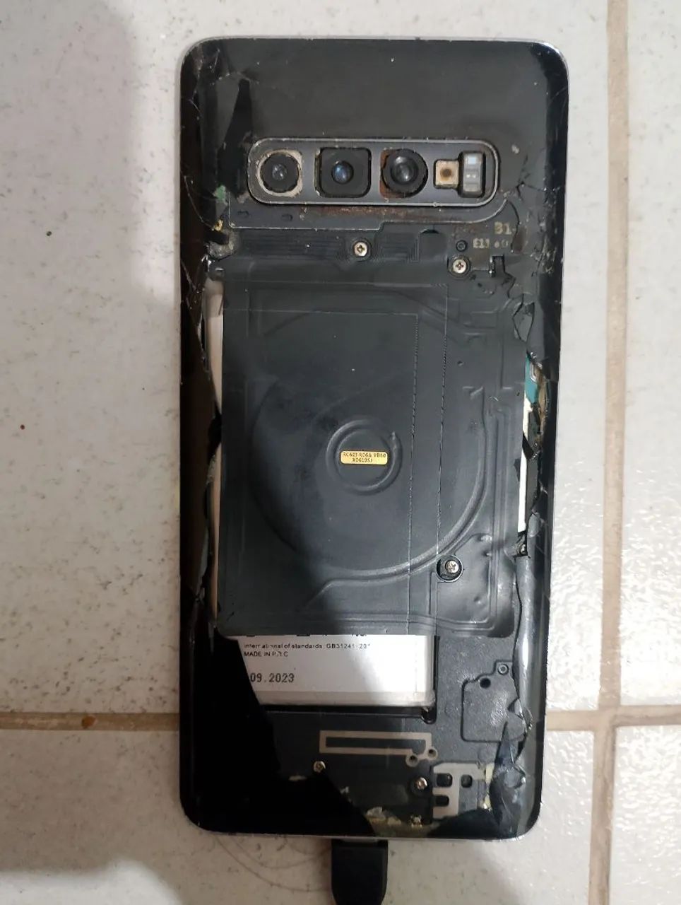 S10+ com defeito (leia a descrição) - Foto 2