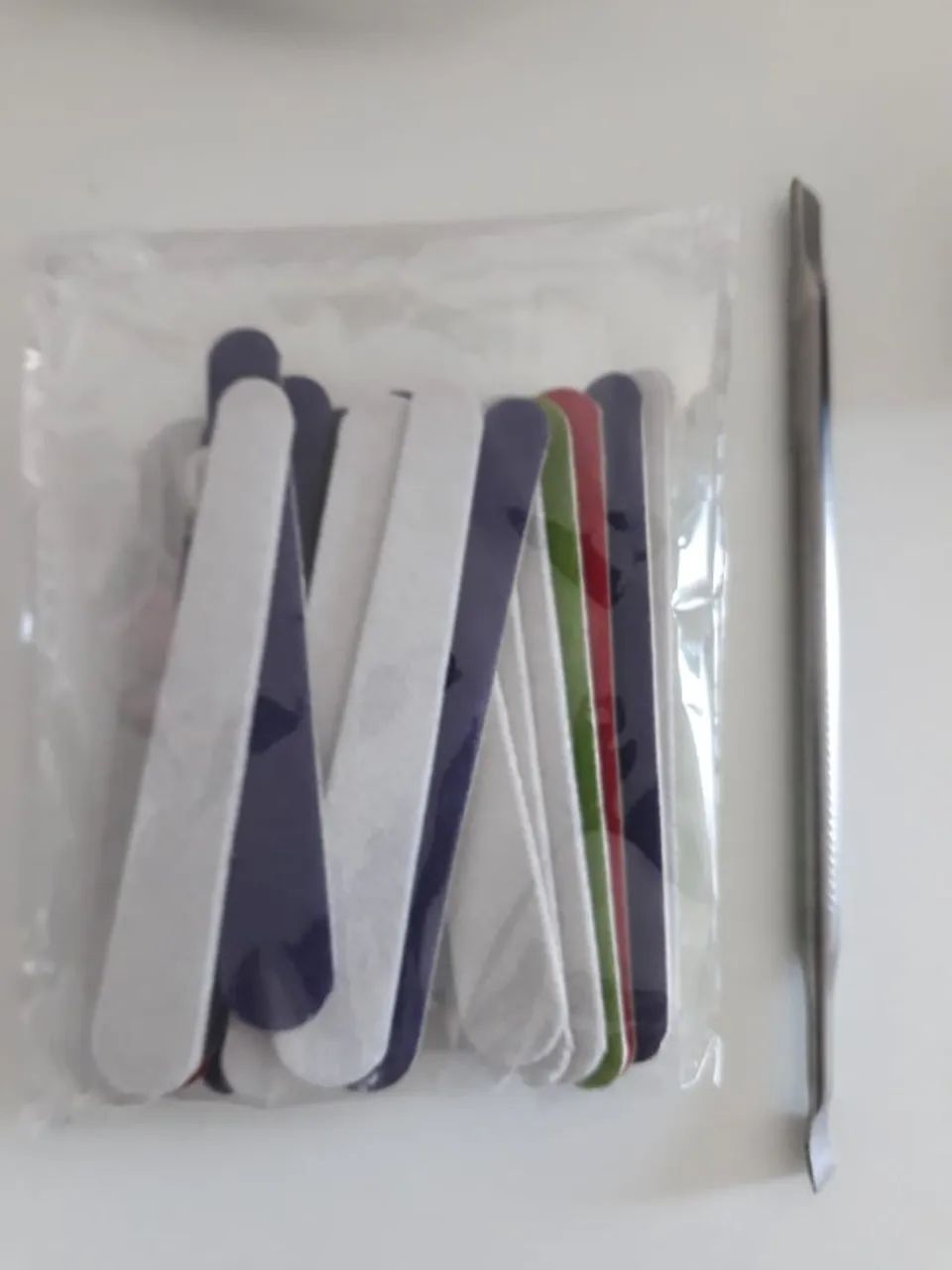 Kit para Esmaltação em Gel - Cabine + Esmaltes + Acessórios - Foto 2