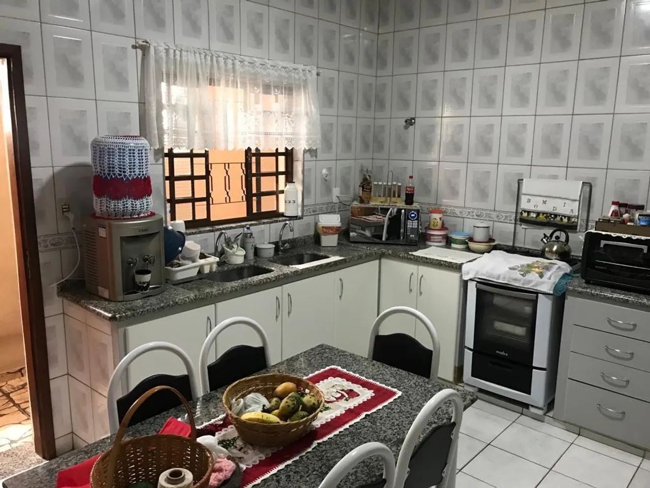 Casa à venda em Hortolândia, Parque São Miguel, com 3 quartos, com 200 m² - Foto 4
