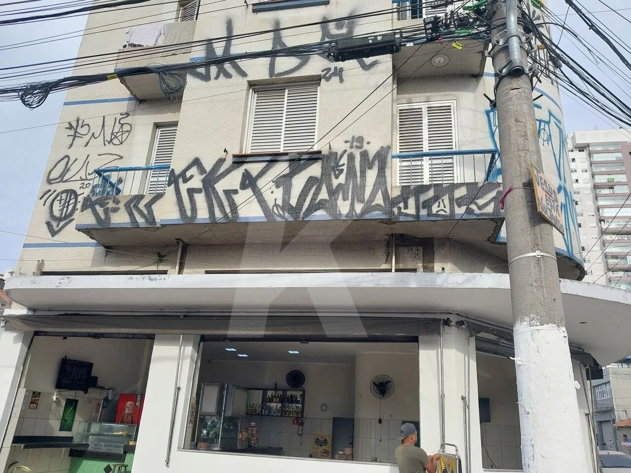 Apartamento com 2 quartos, sala, sacada, cozinha, banheiro e área de serviço - Foto 3