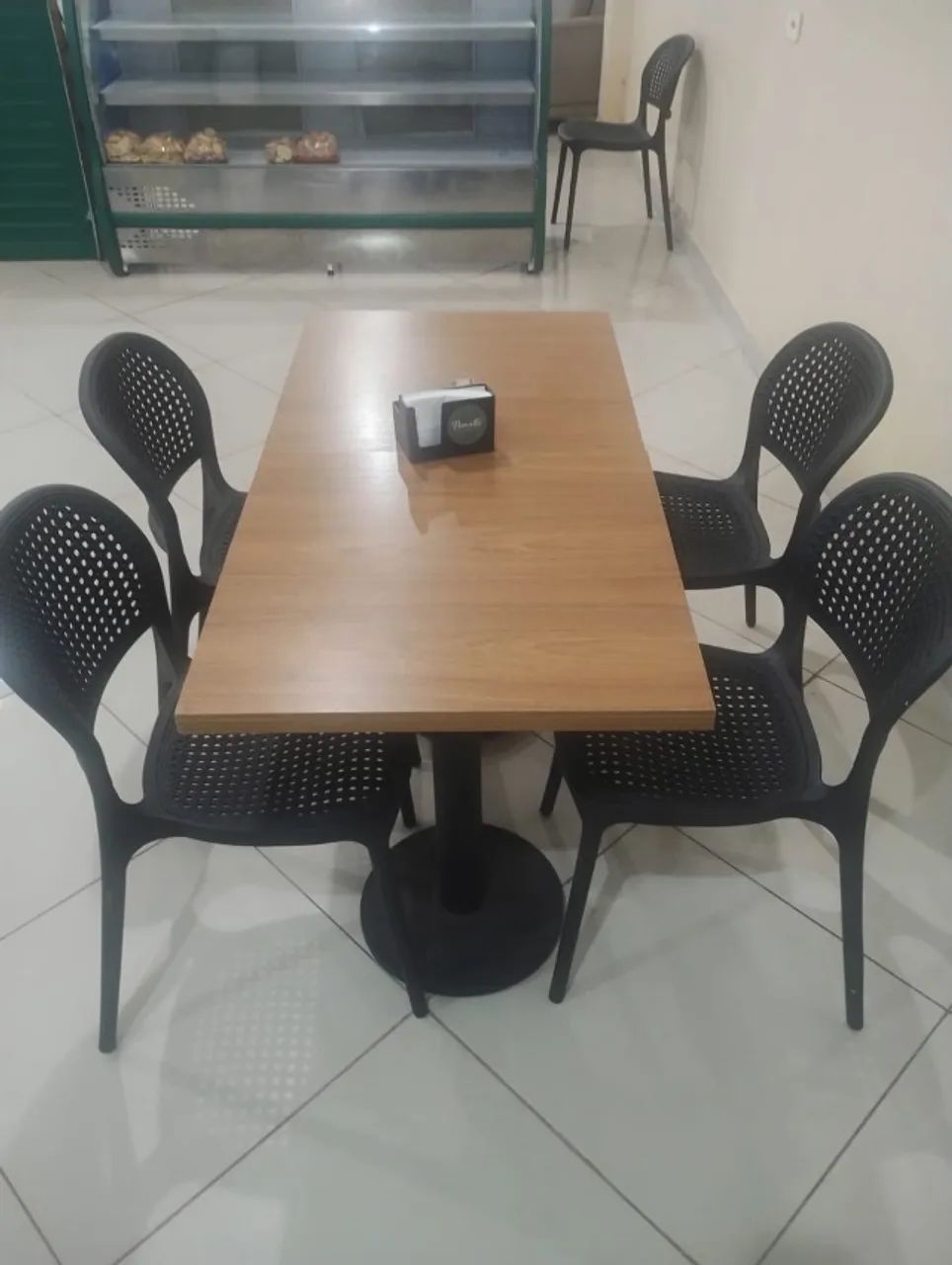Cadeira de plastica premium  - Foto 4