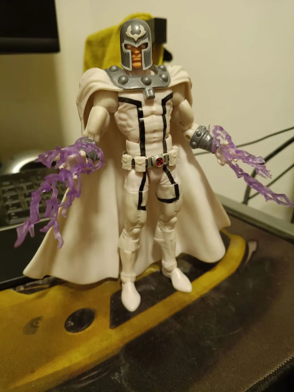 Magneto Marvel Legends  - Foto 4