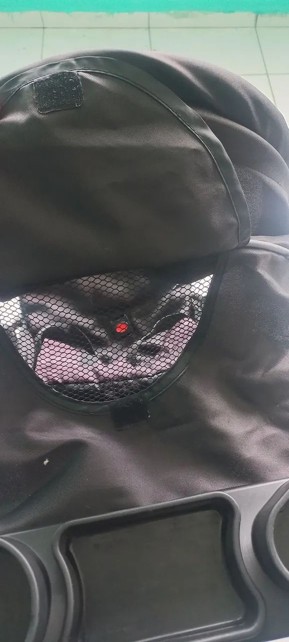 Carinho de bebê semi novo  - Foto 4