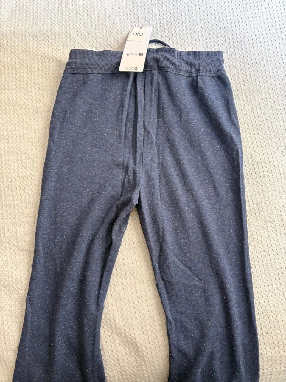 Calça de malha ALO cor azul  - Foto 2